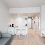 מלון דירות Forenom Hotel And Apartments Vantaa Tikkurila 3*